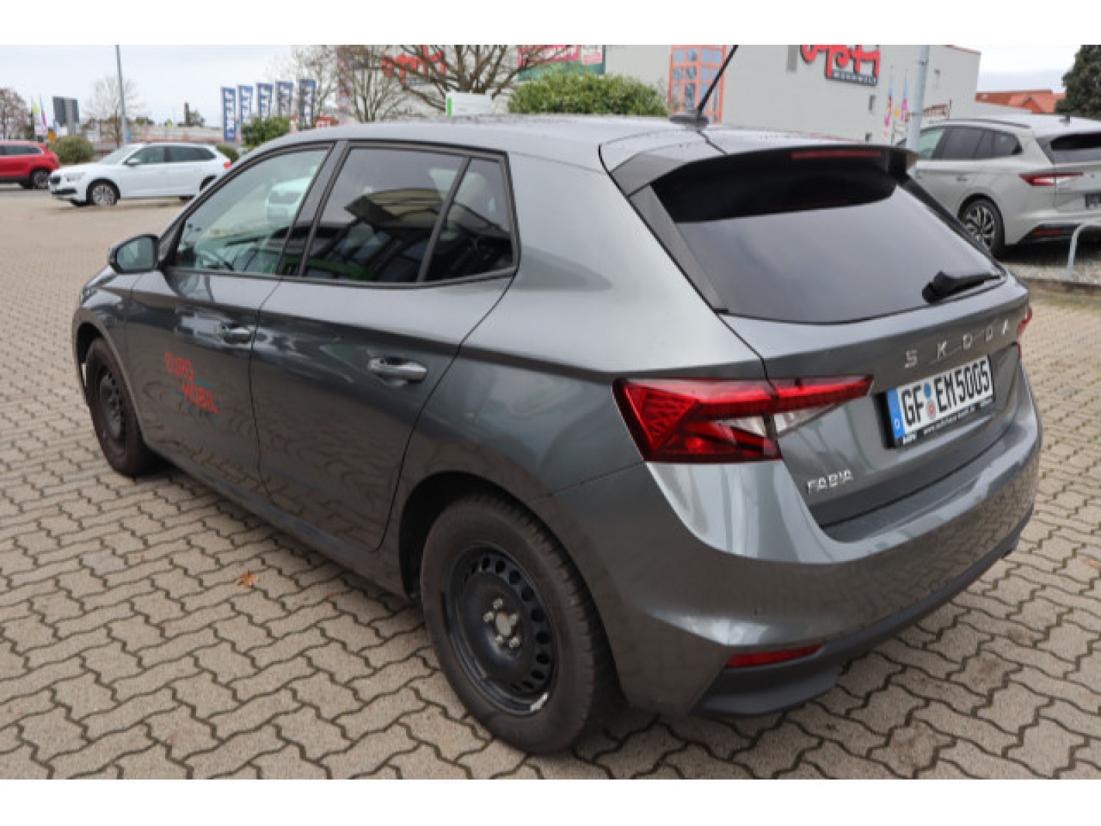 diagonalansicht-hinten-aussen