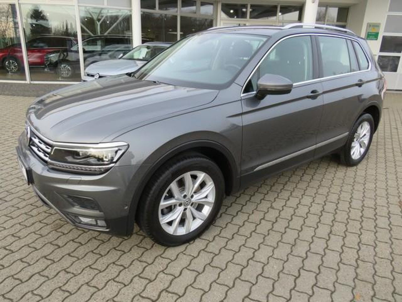 diagonal-frontansicht-aussen