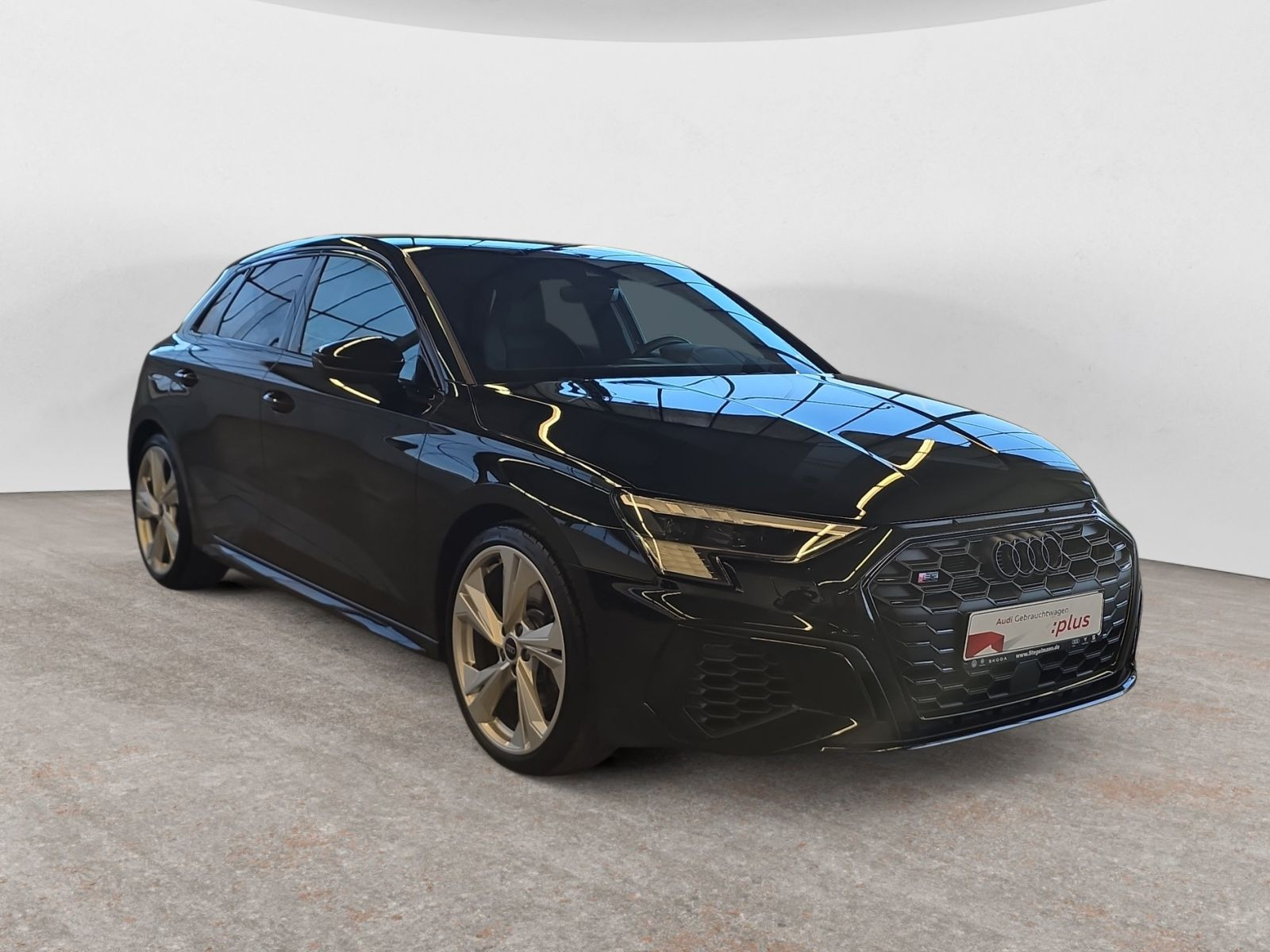 diagonal-frontansicht-aussen