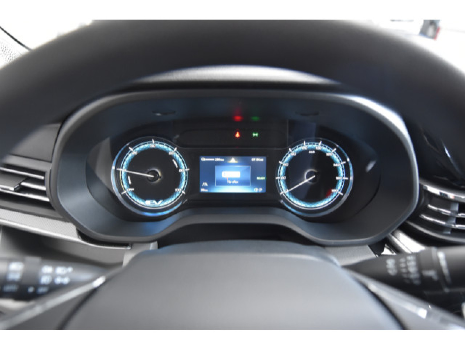 Maxus - eDELIVER 9_7