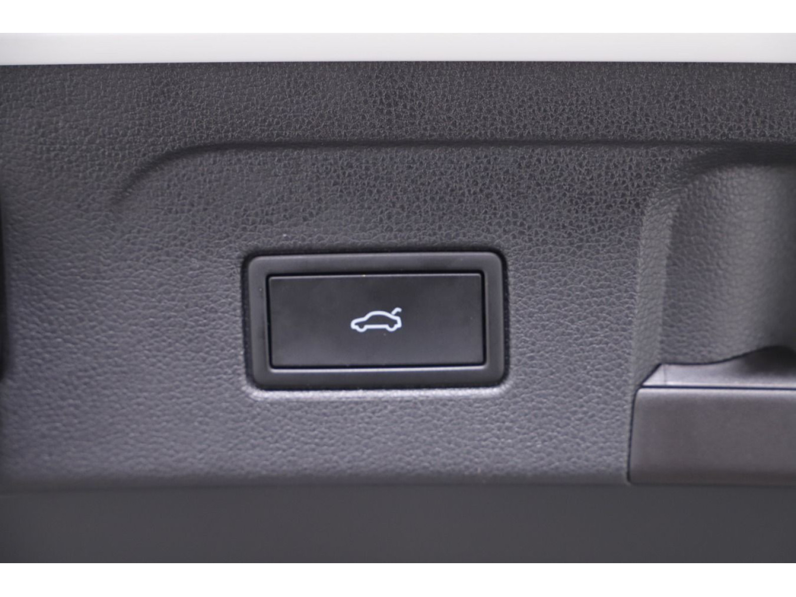 Volkswagen - Touran_16