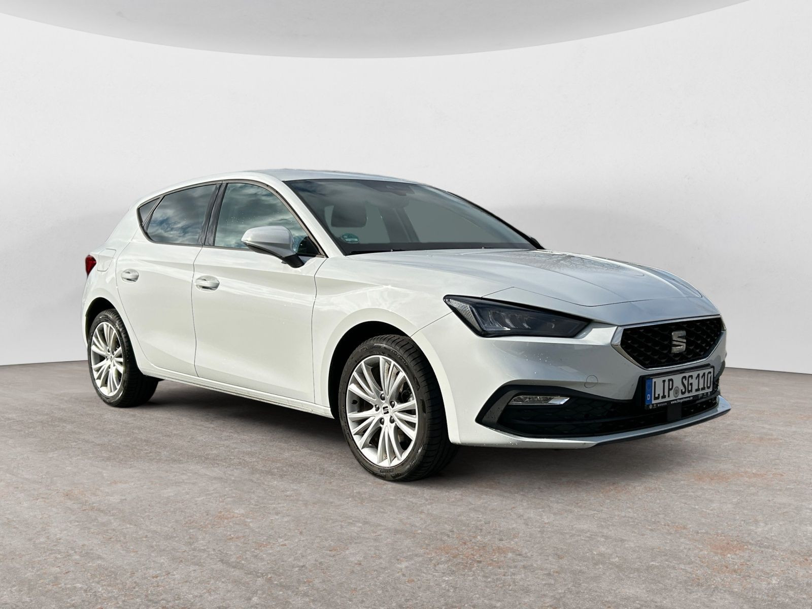 diagonal-frontansicht-aussen