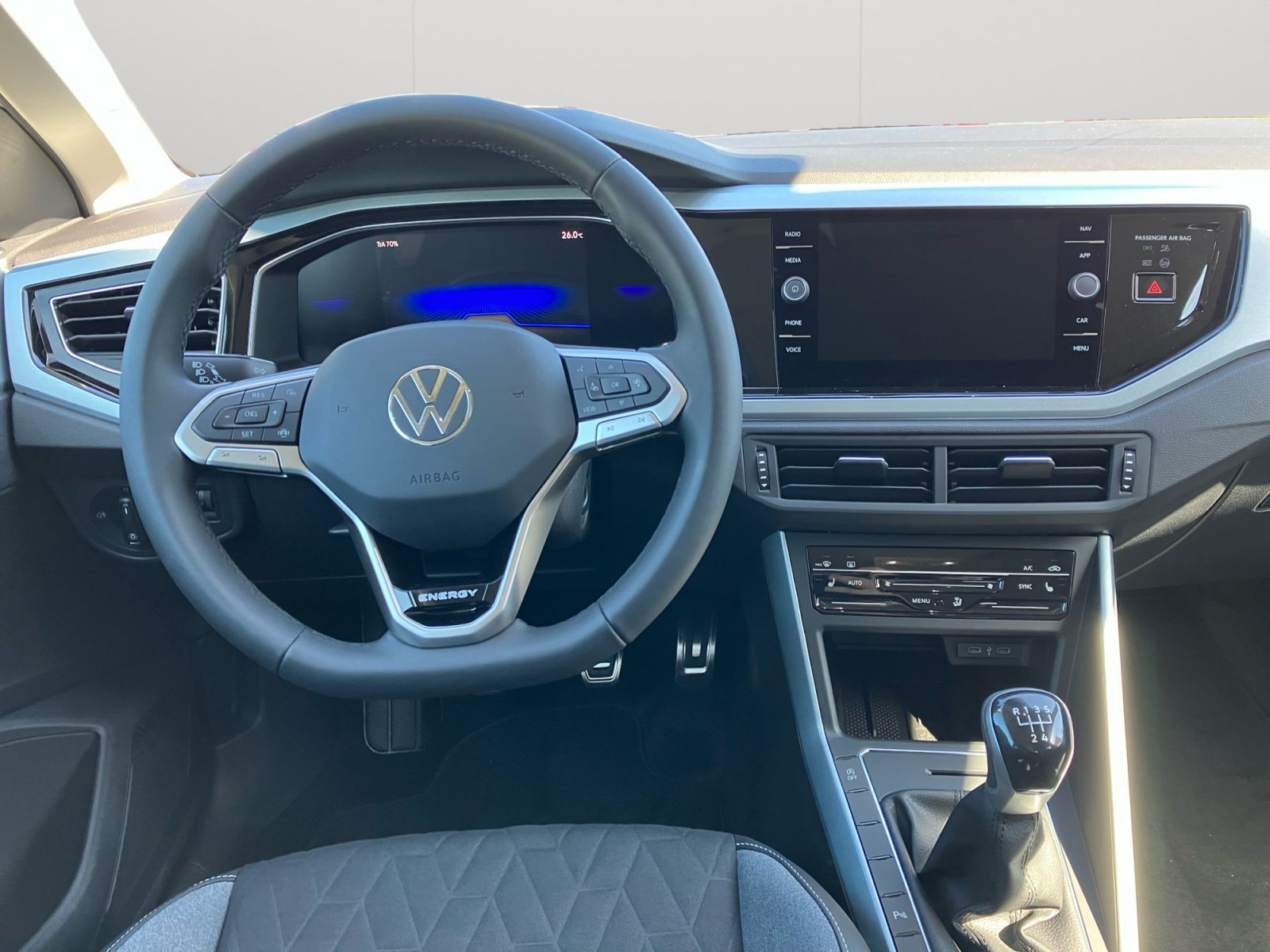 Volkswagen - Polo_11