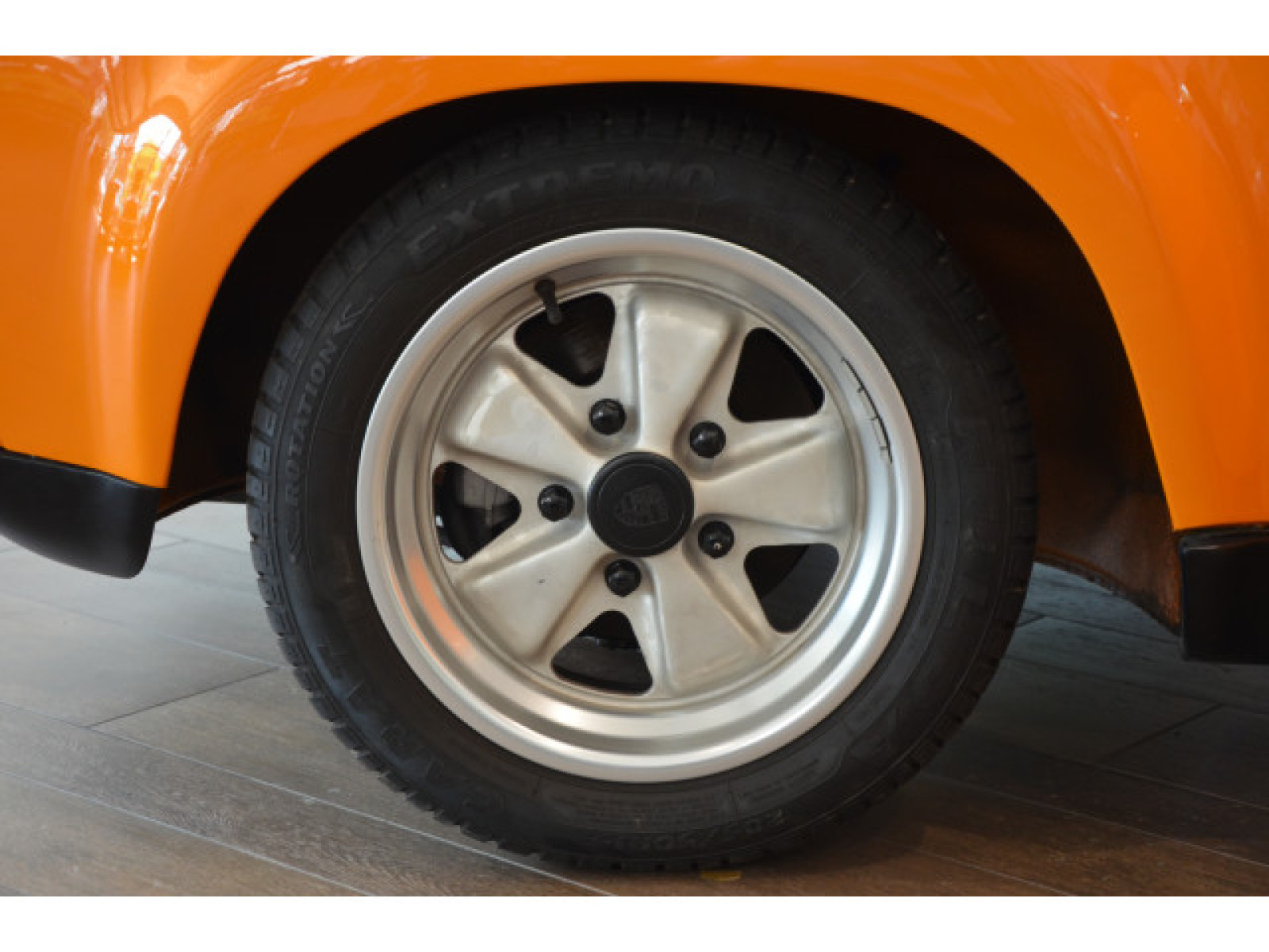 Porsche - 914_25