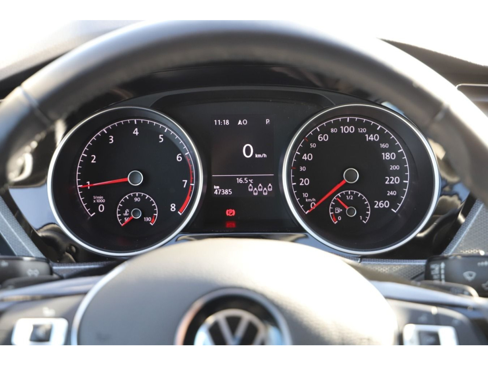 Volkswagen - Touran_9