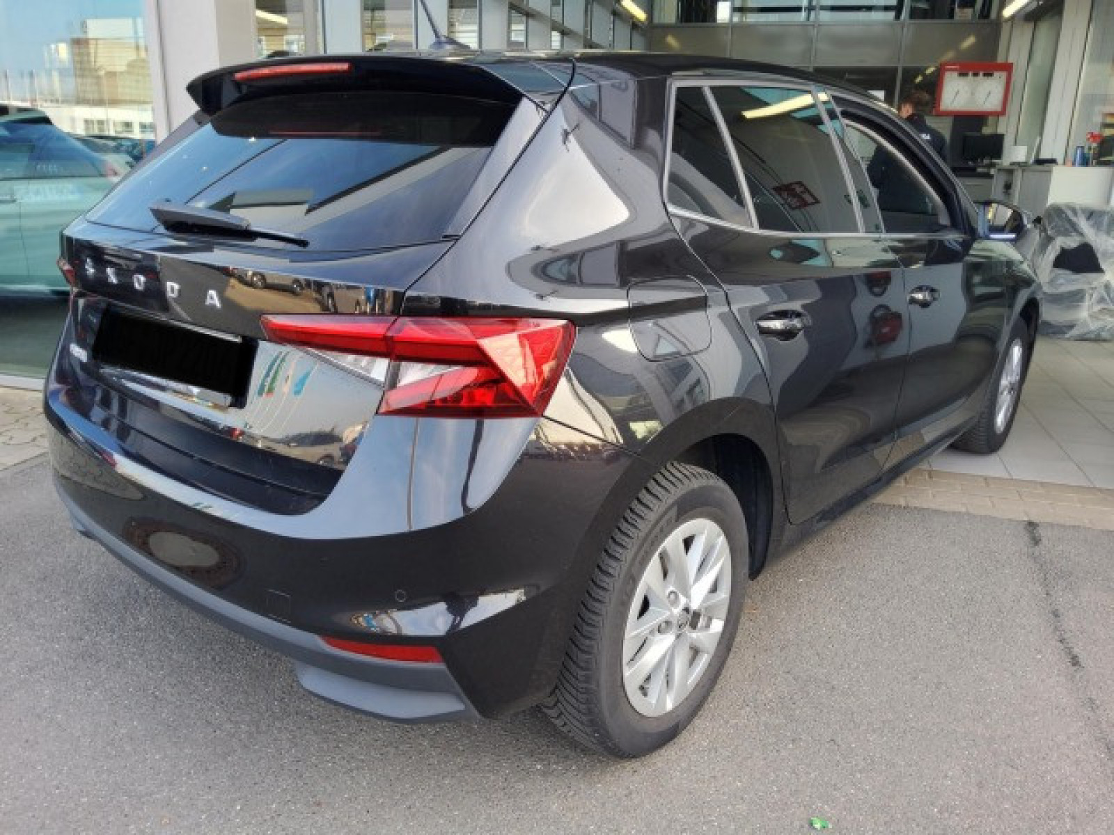 diagonalansicht-hinten-aussen