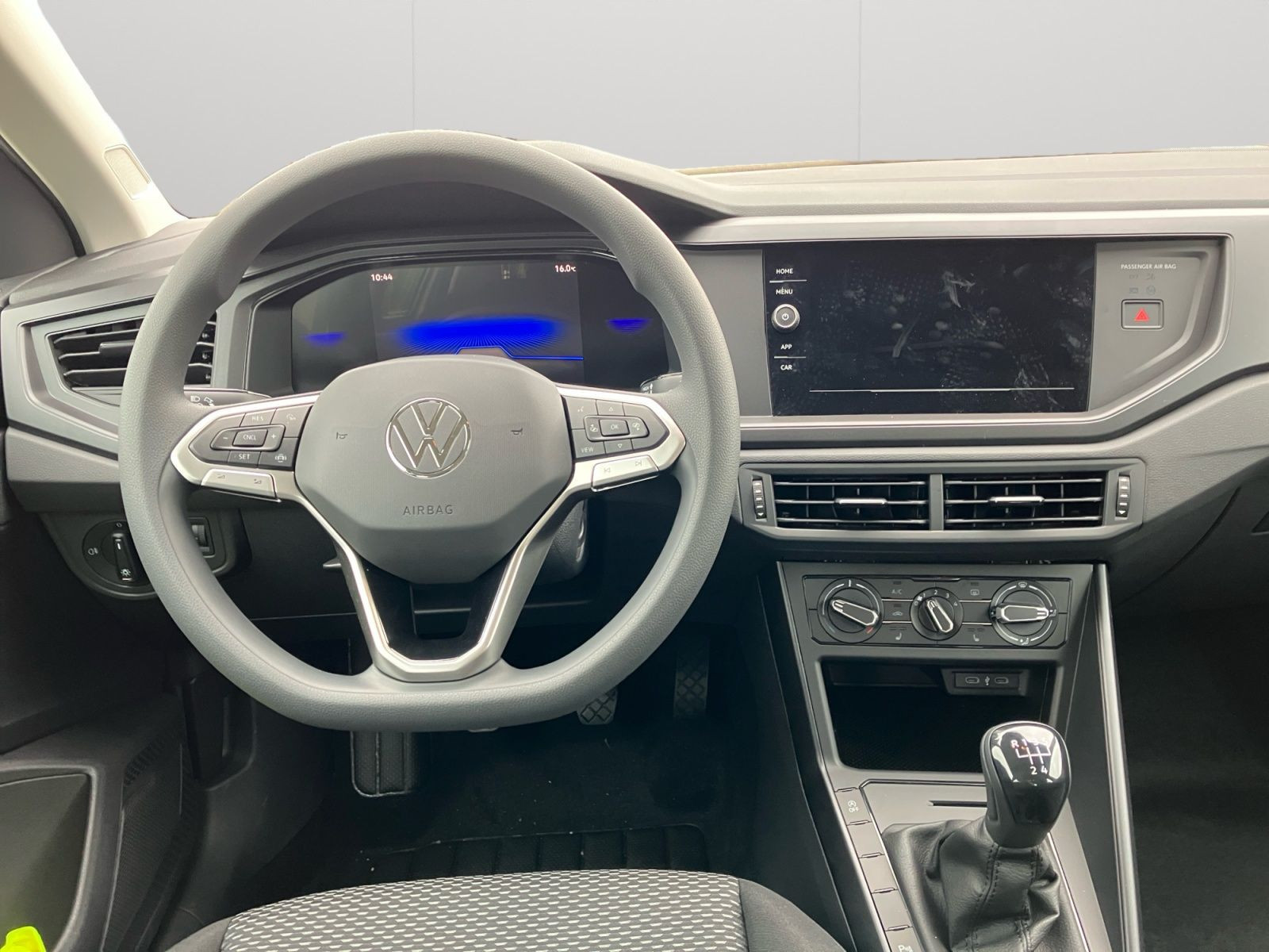 Volkswagen - Polo_10