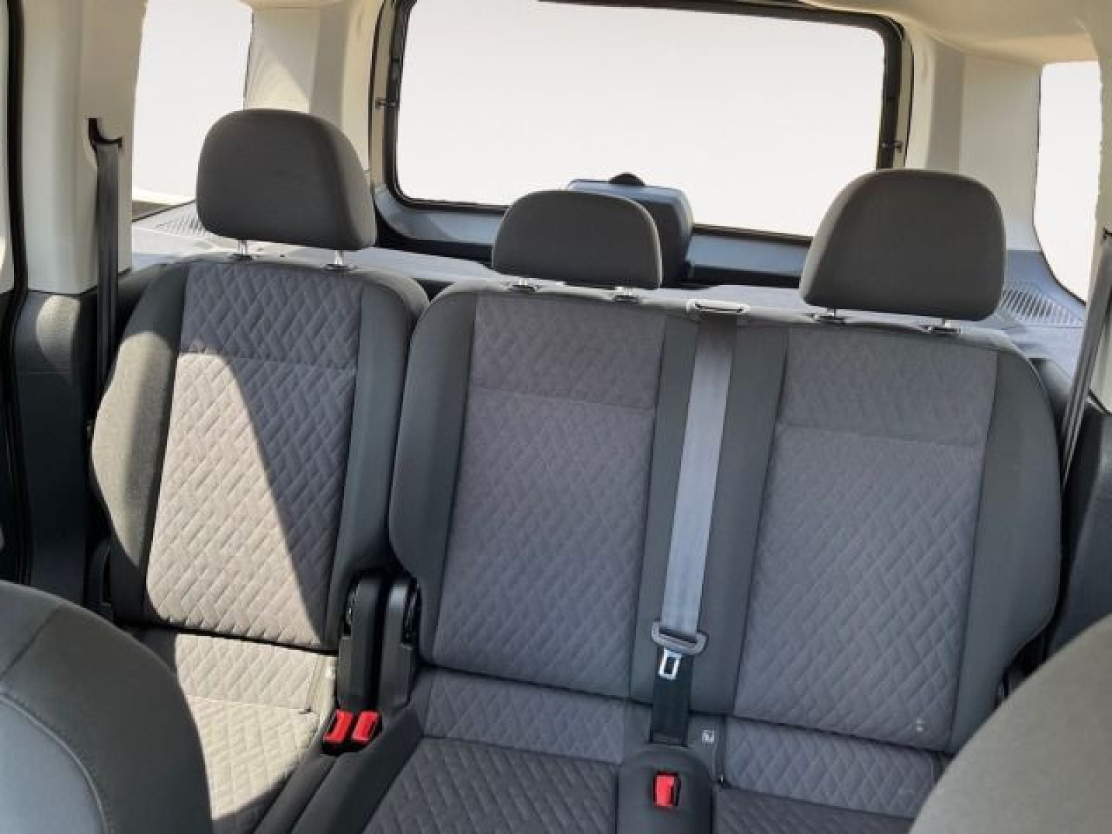 Volkswagen - Caddy_14