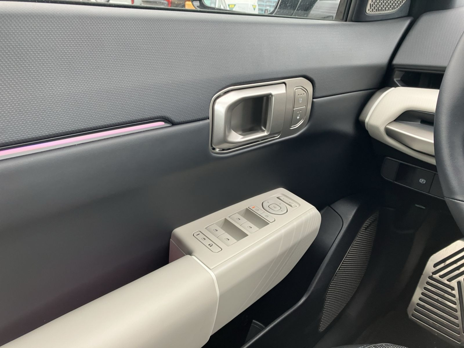 Kia - EV4_15