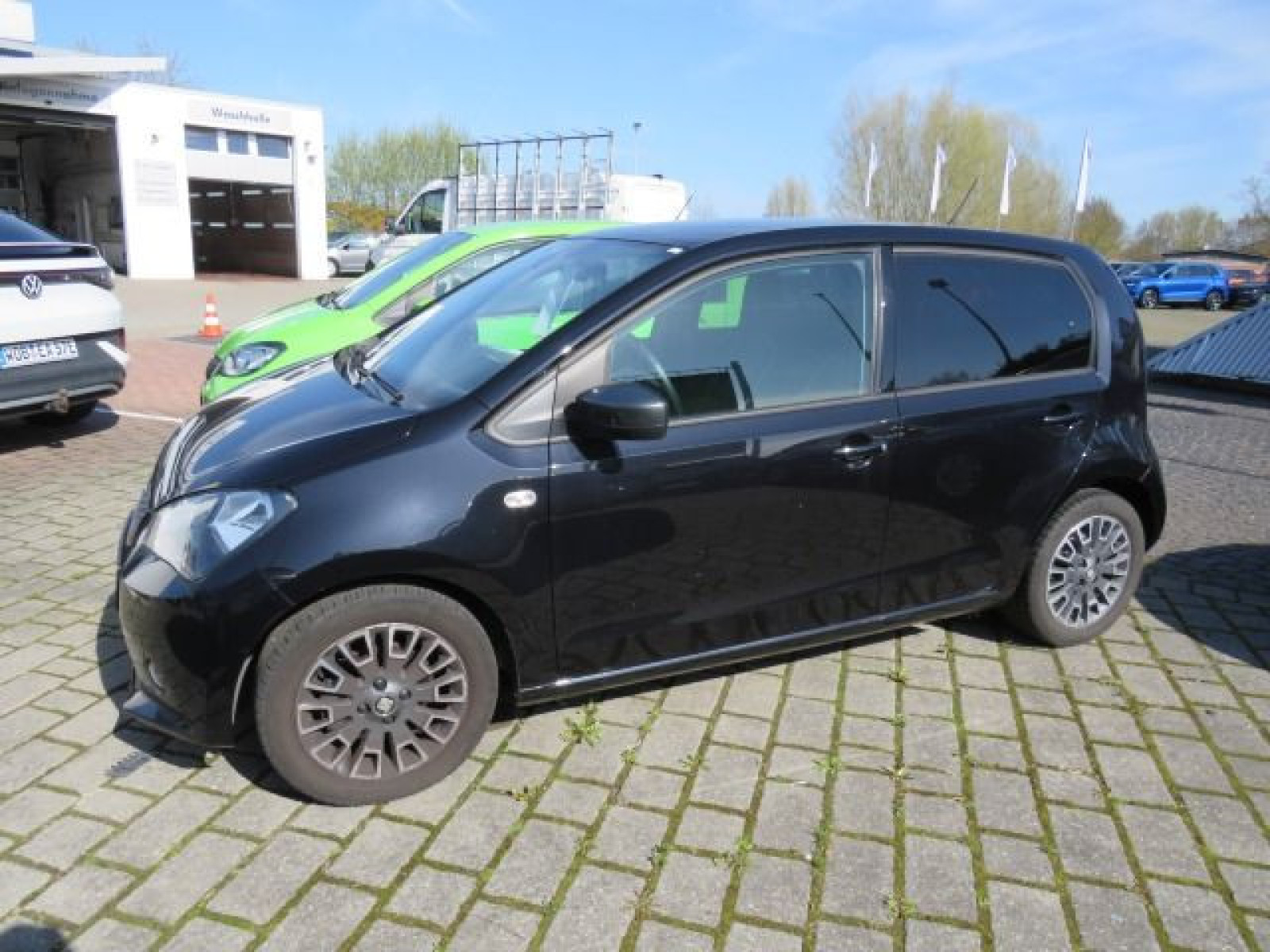 diagonal-frontansicht-aussen