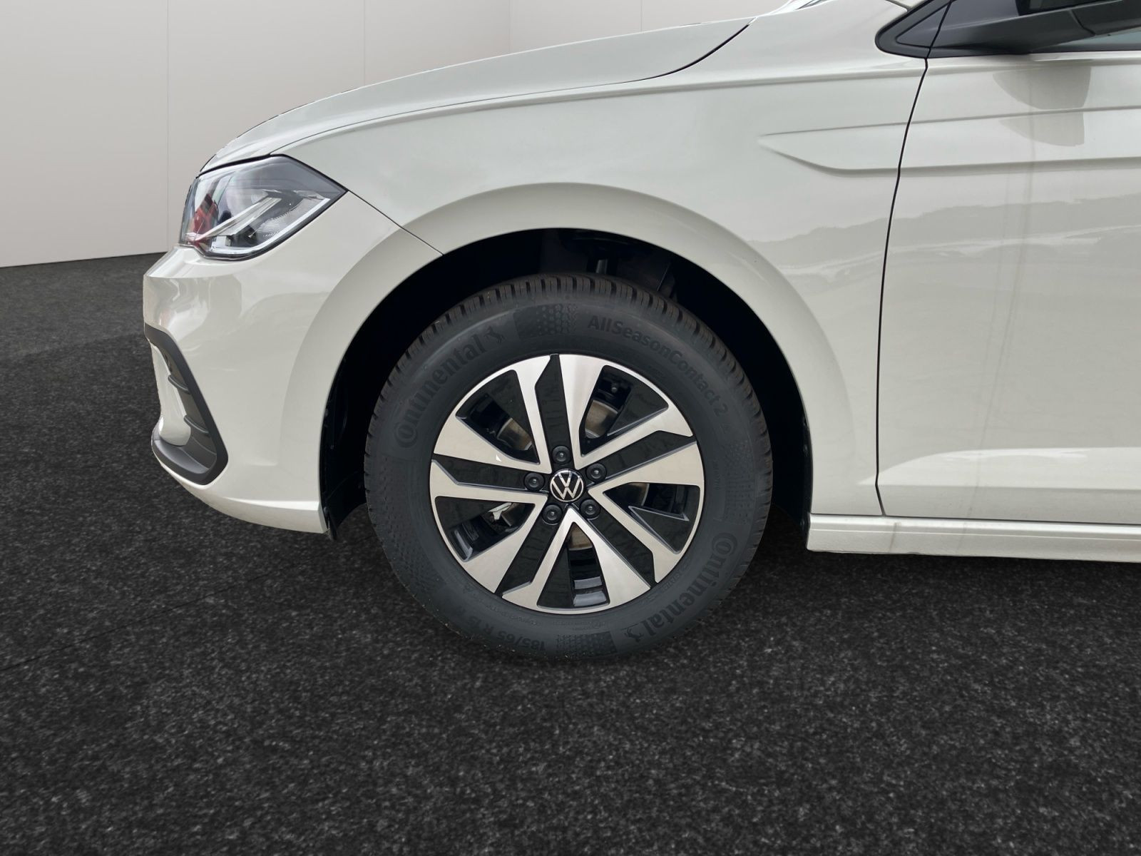 Volkswagen - Polo_15