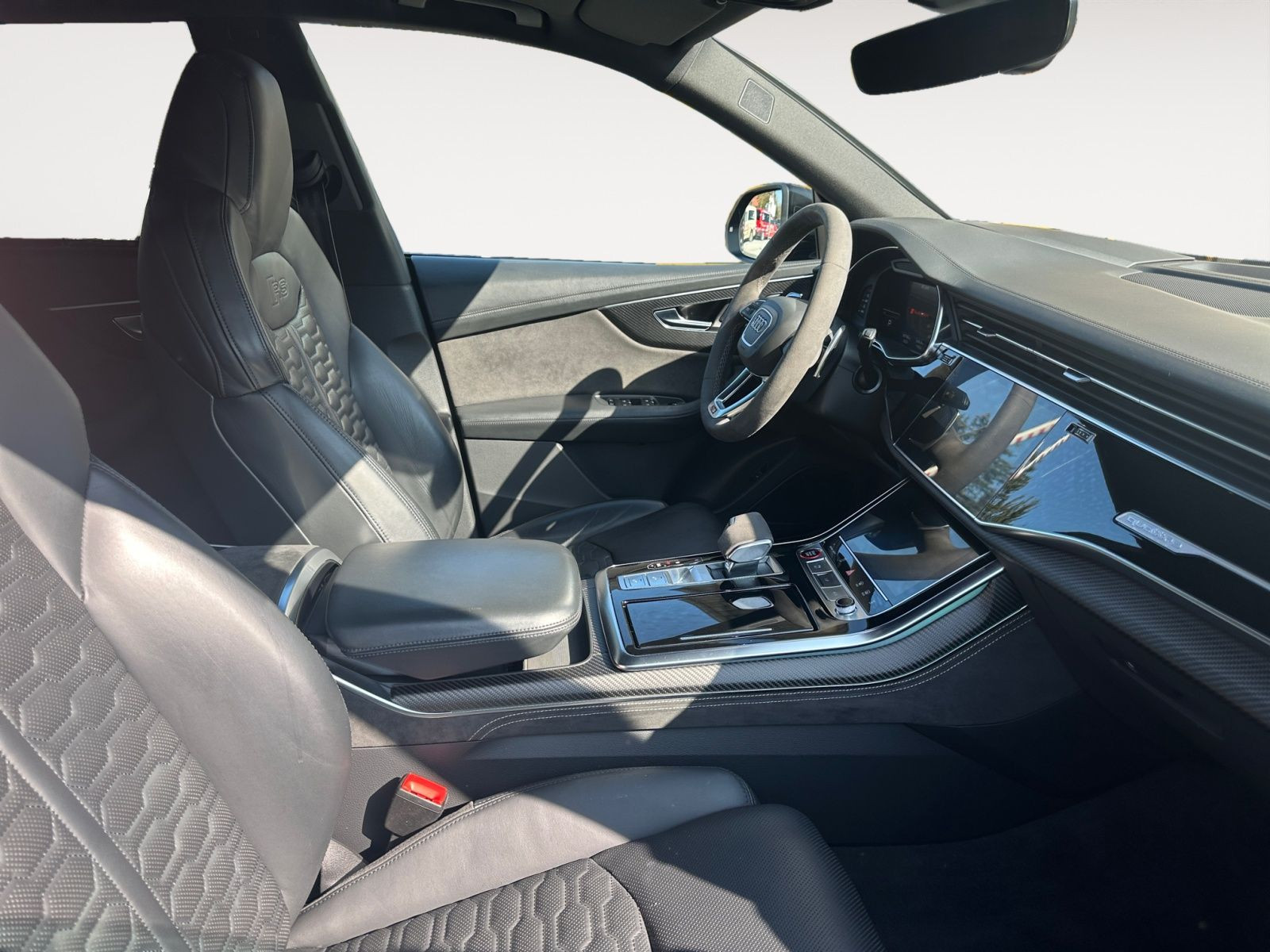 Audi - RS Q8_15