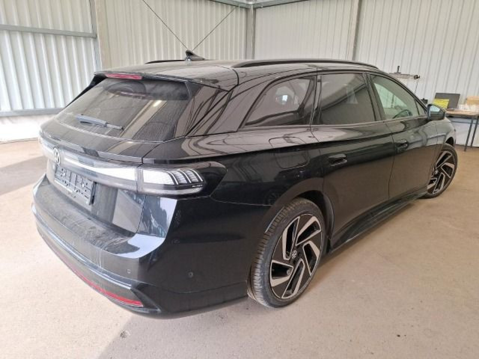 diagonalansicht-hinten-aussen