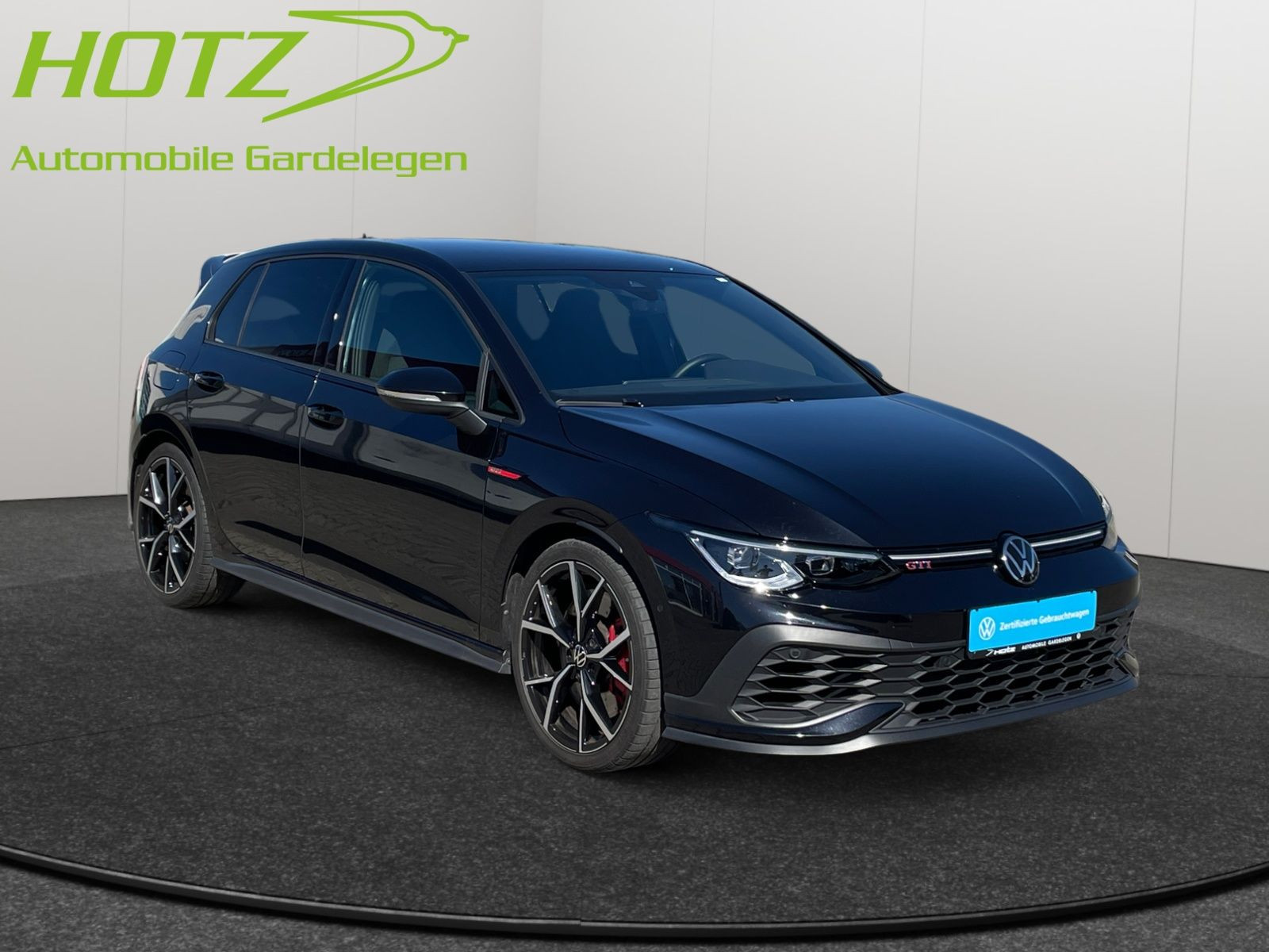 diagonal-frontansicht-aussen