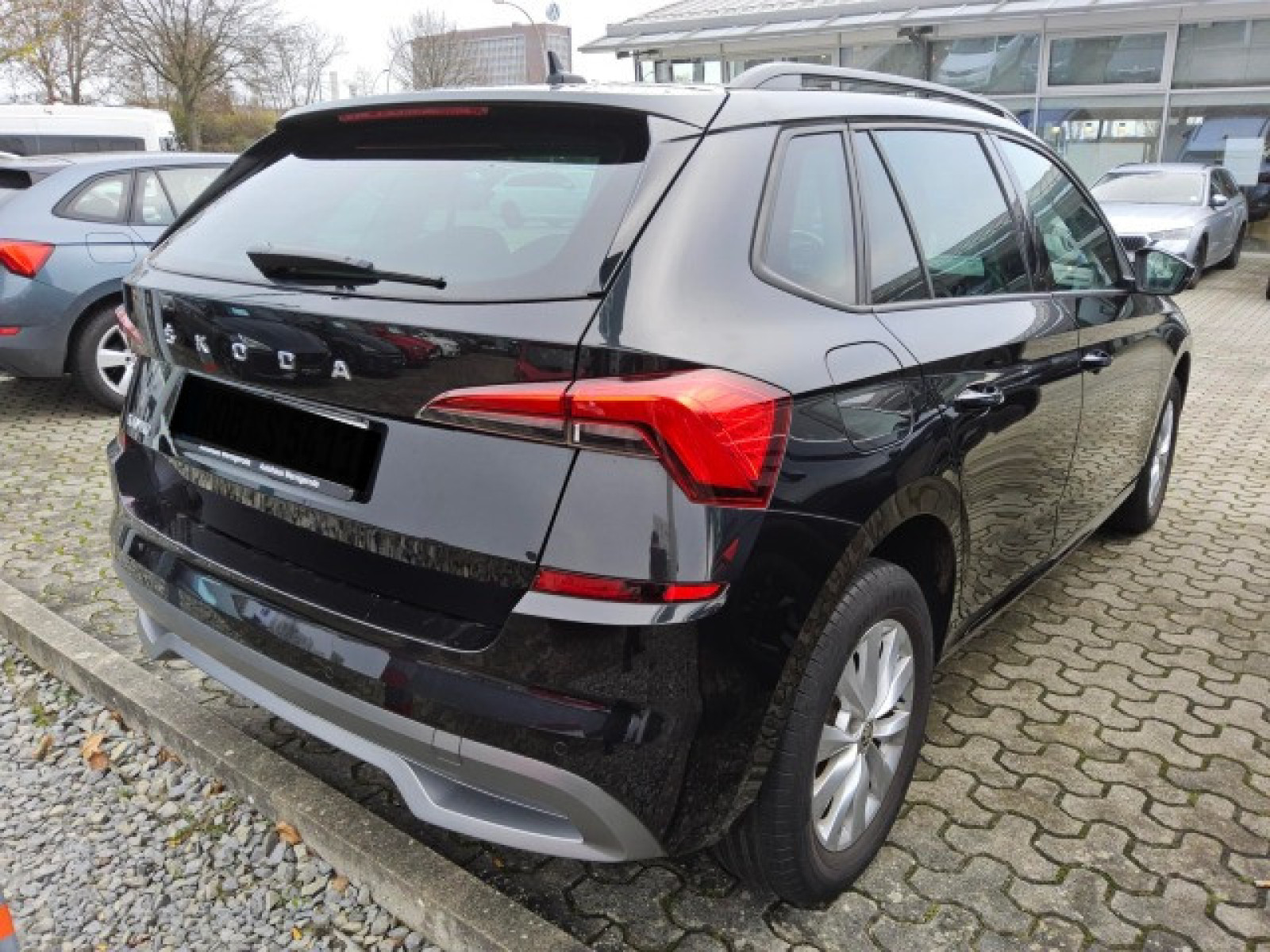 diagonalansicht-hinten-aussen