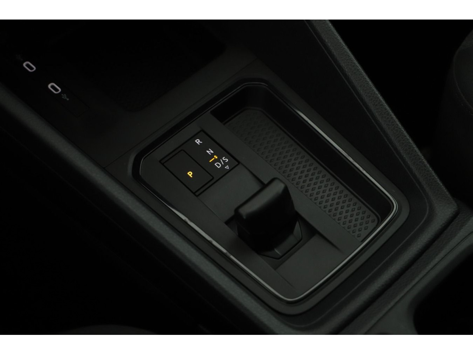 Volkswagen - Caddy_11