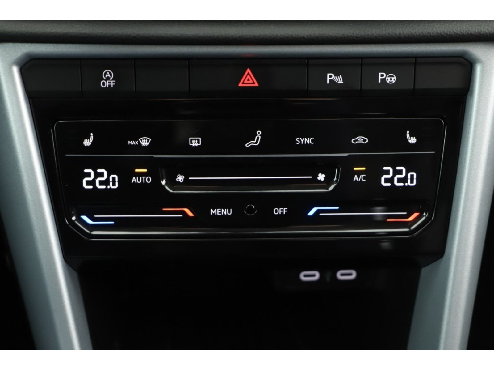 Volkswagen - T-Roc_10