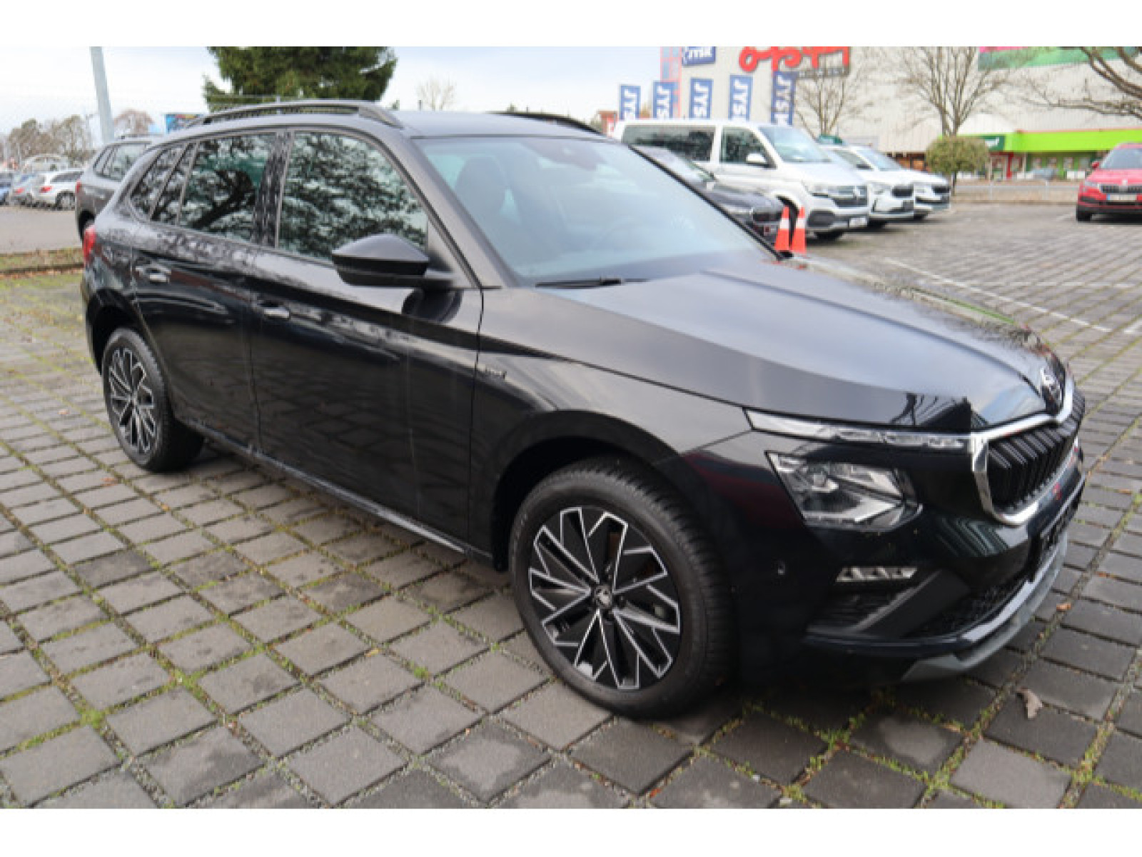 diagonal-frontansicht-aussen