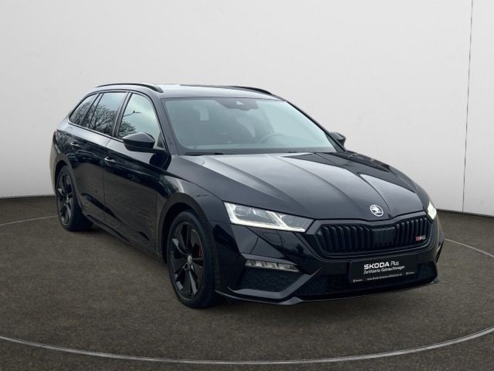 diagonal-frontansicht-aussen