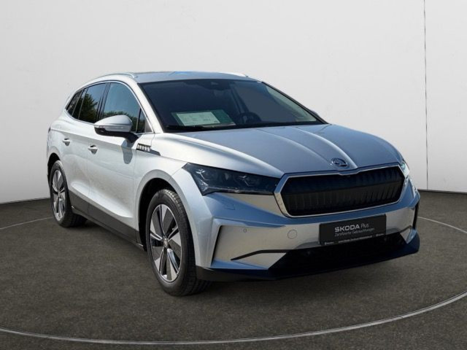 diagonal-frontansicht-aussen