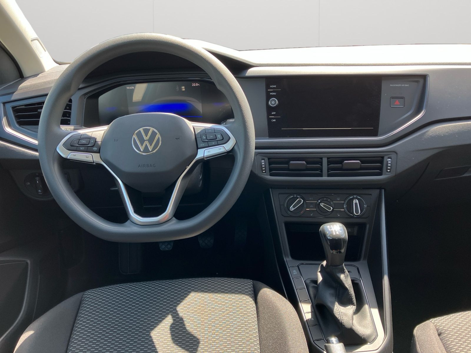Volkswagen - Polo_11