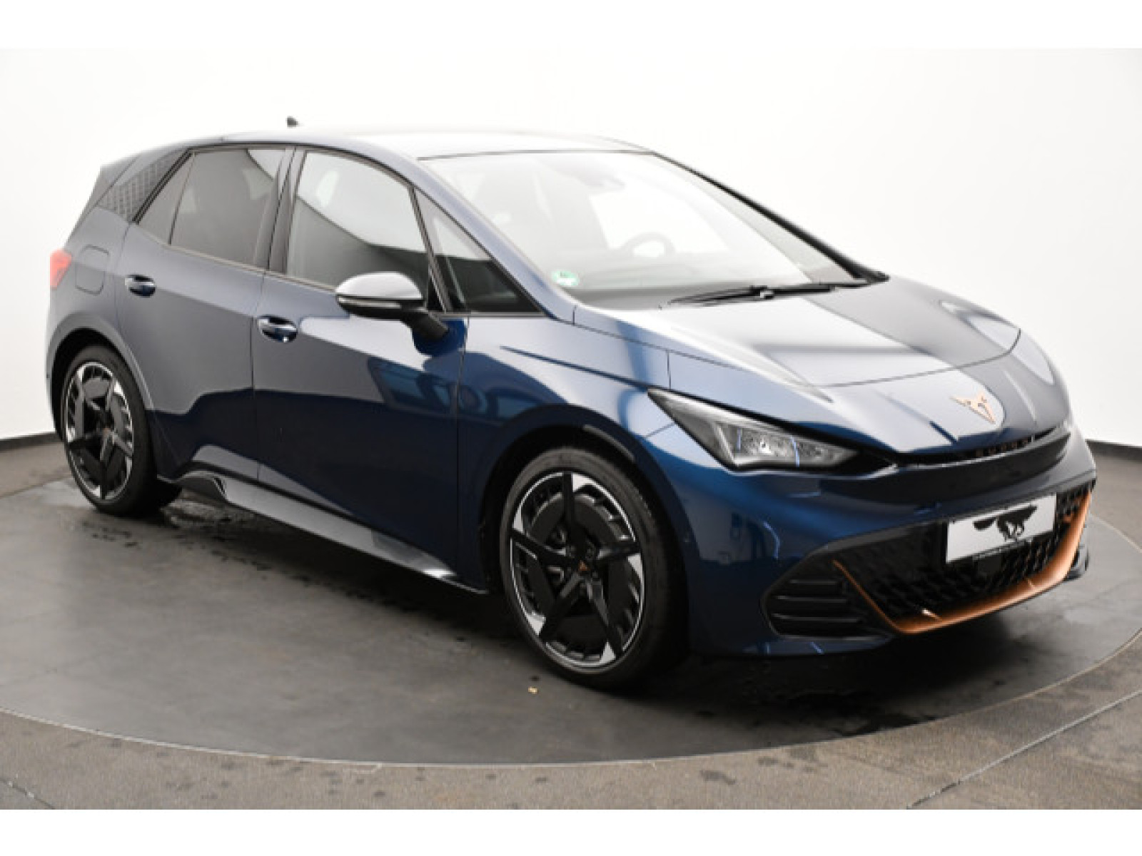 diagonal-frontansicht-aussen