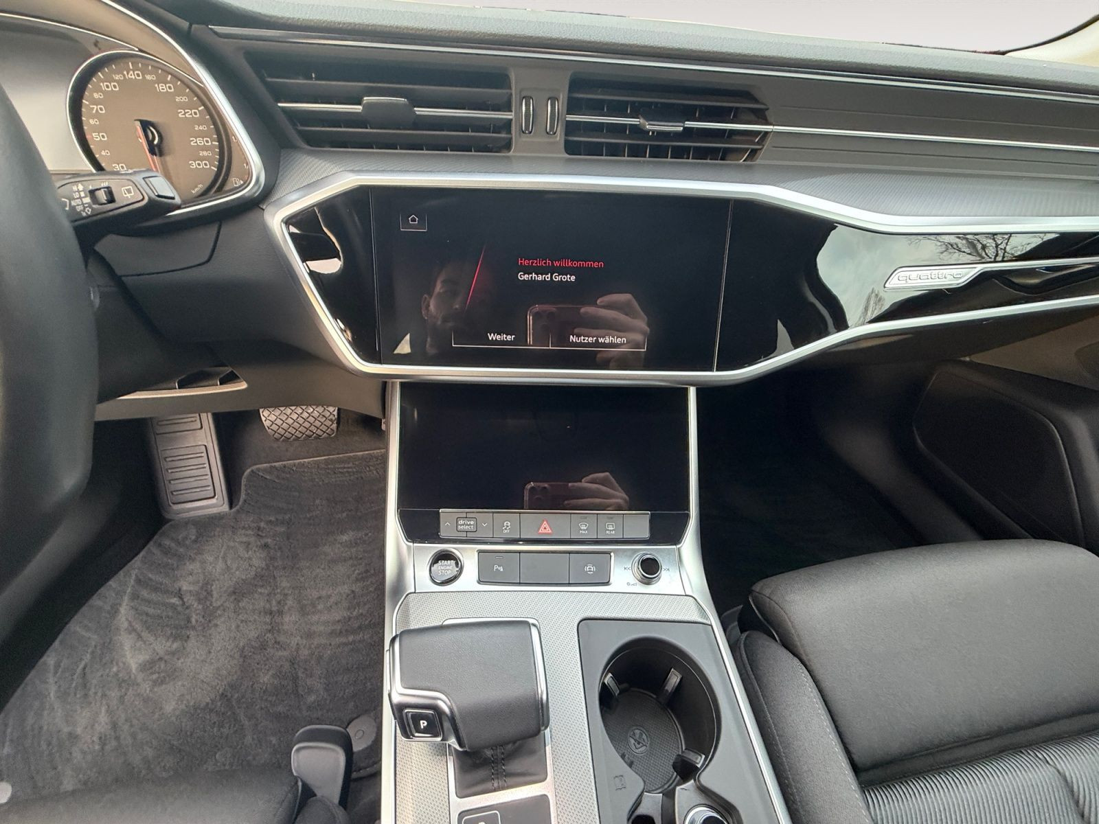Audi - A6 Avant_12
