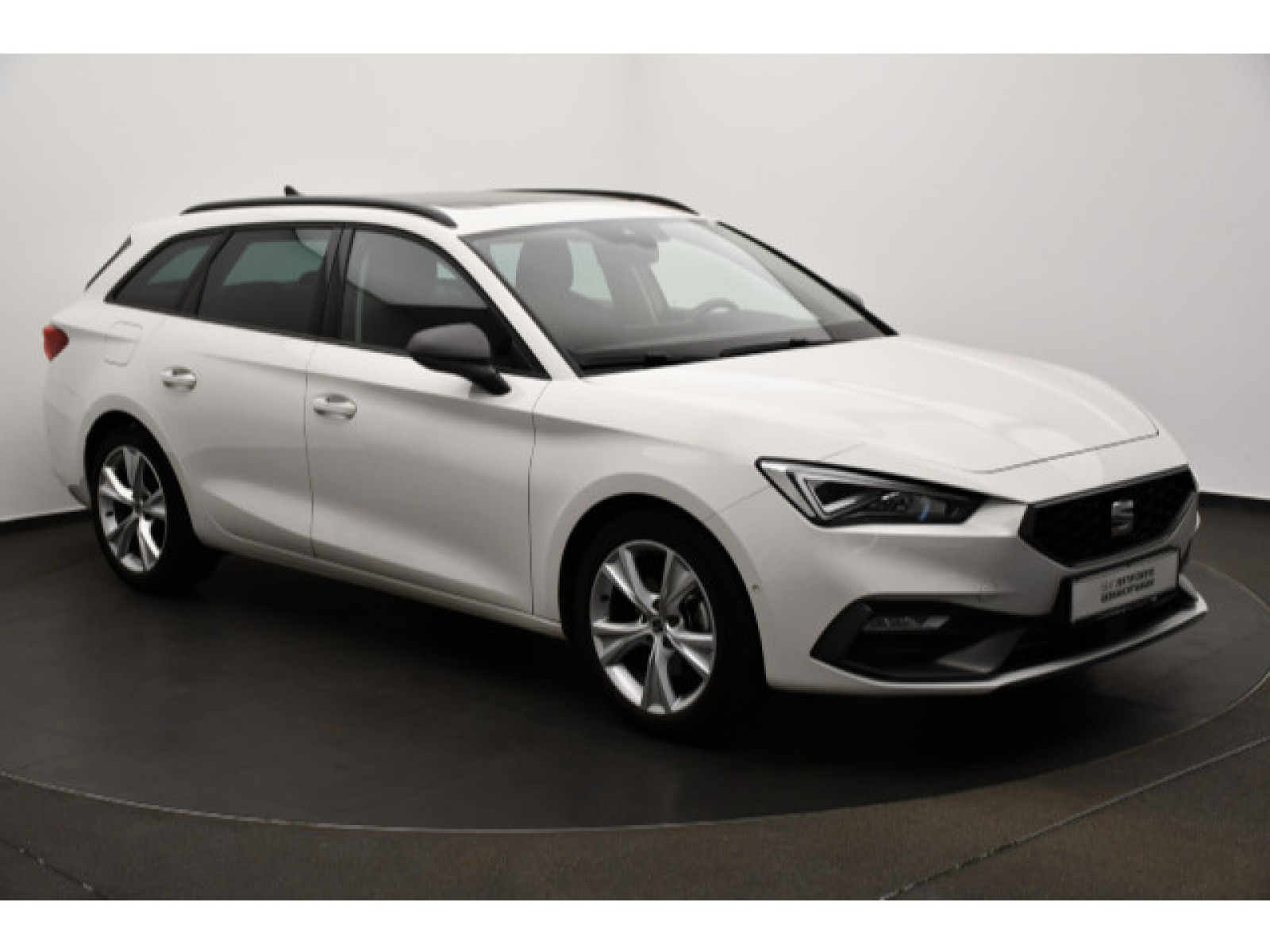 diagonal-frontansicht-aussen