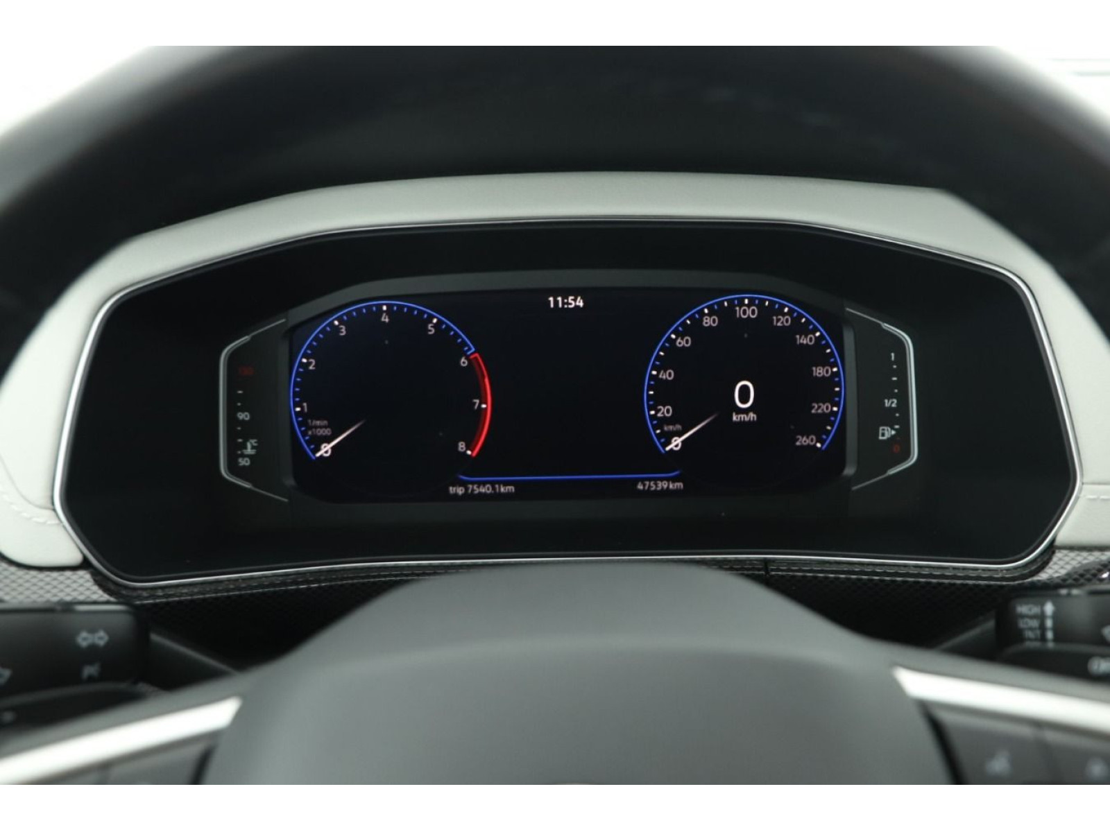 Volkswagen - T-Cross_11