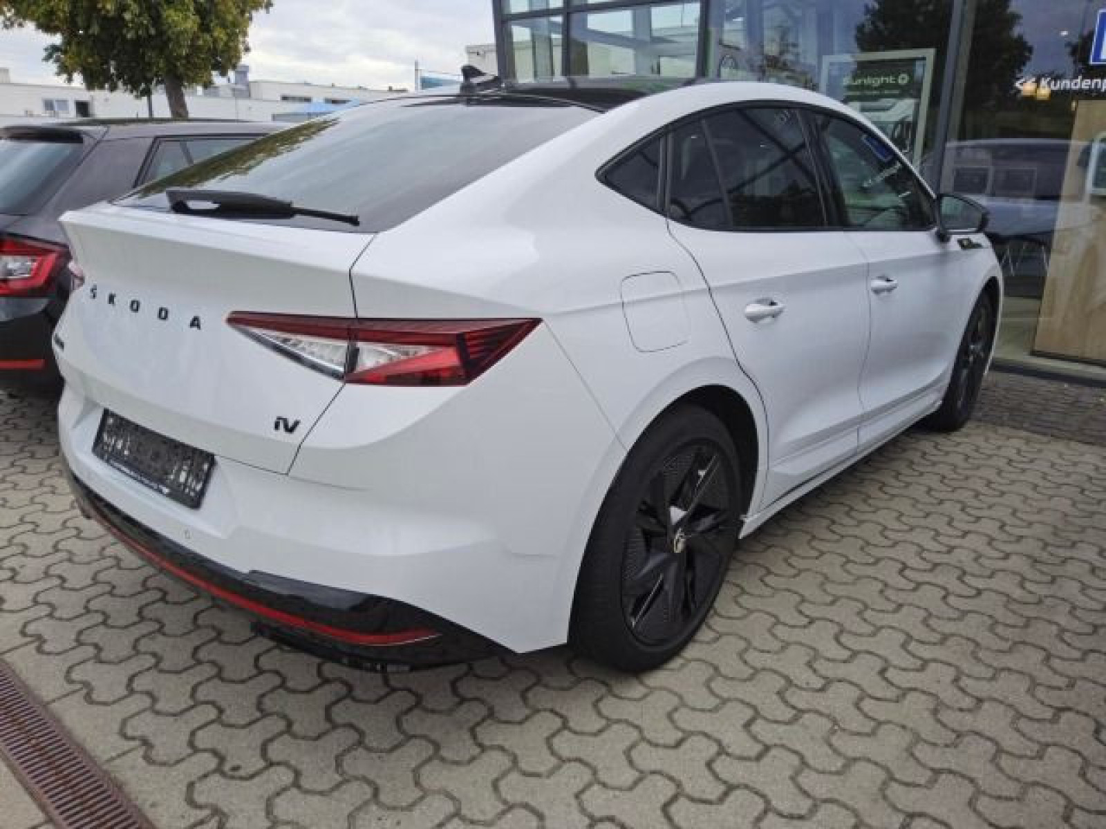 diagonalansicht-hinten-aussen