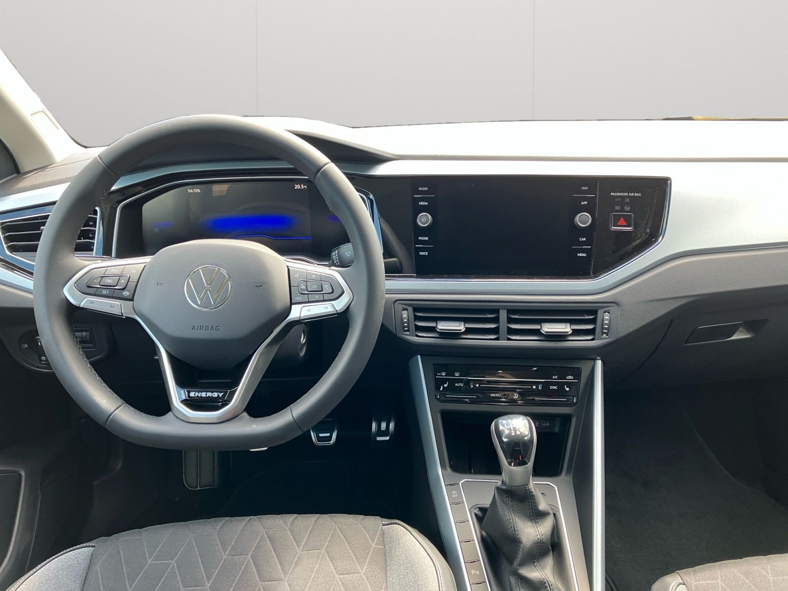 Volkswagen - Polo_11
