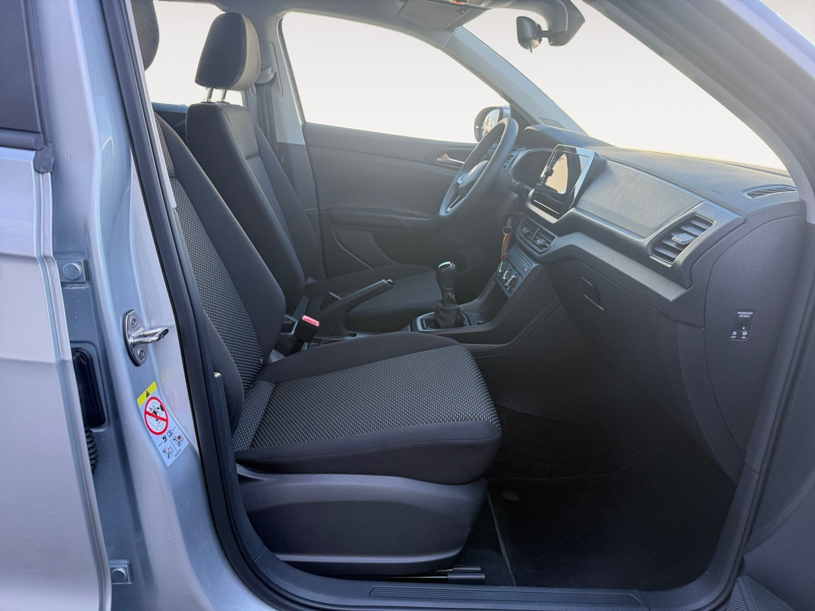 Volkswagen - T-Cross_17
