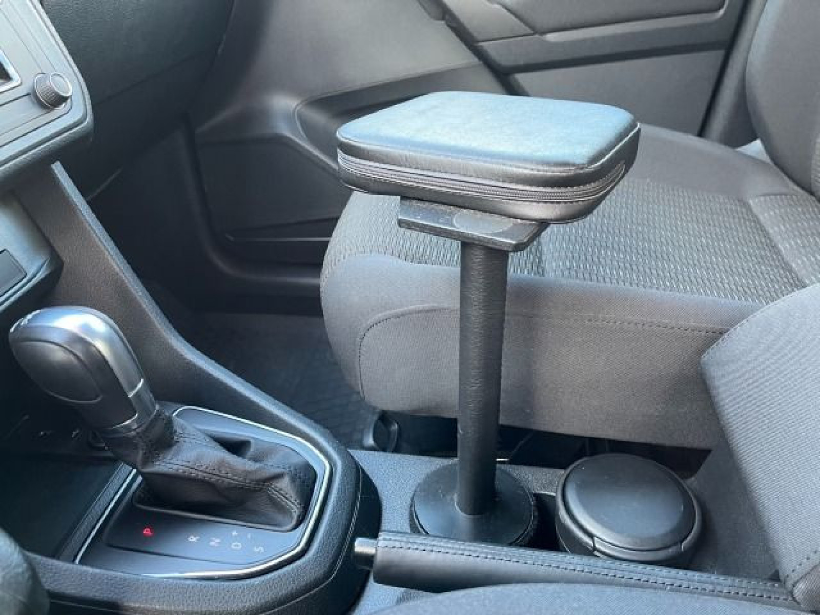 Volkswagen - Caddy_24