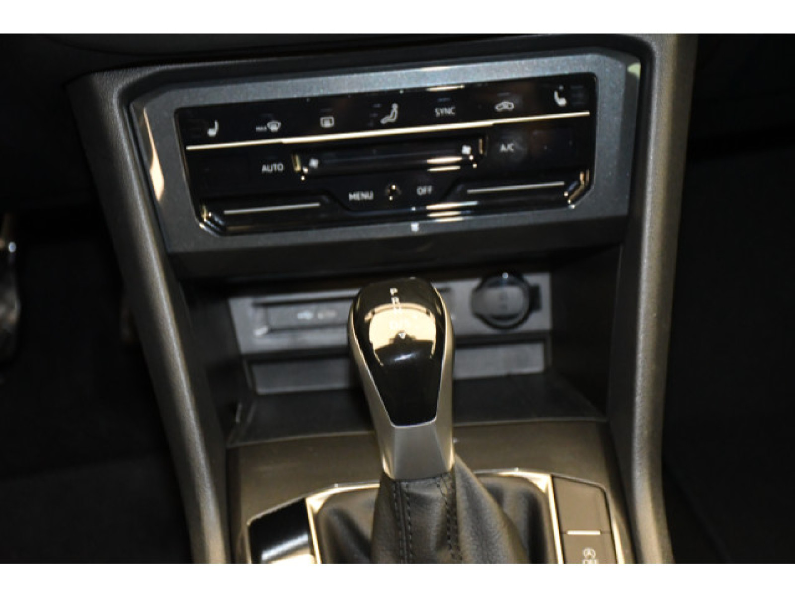 Volkswagen - Tiguan_6