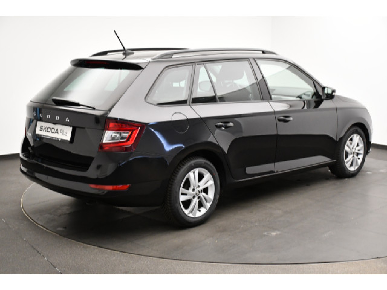 diagonalansicht-hinten-aussen