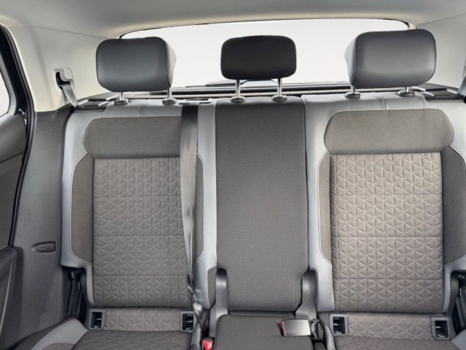 Volkswagen - T-Cross_13