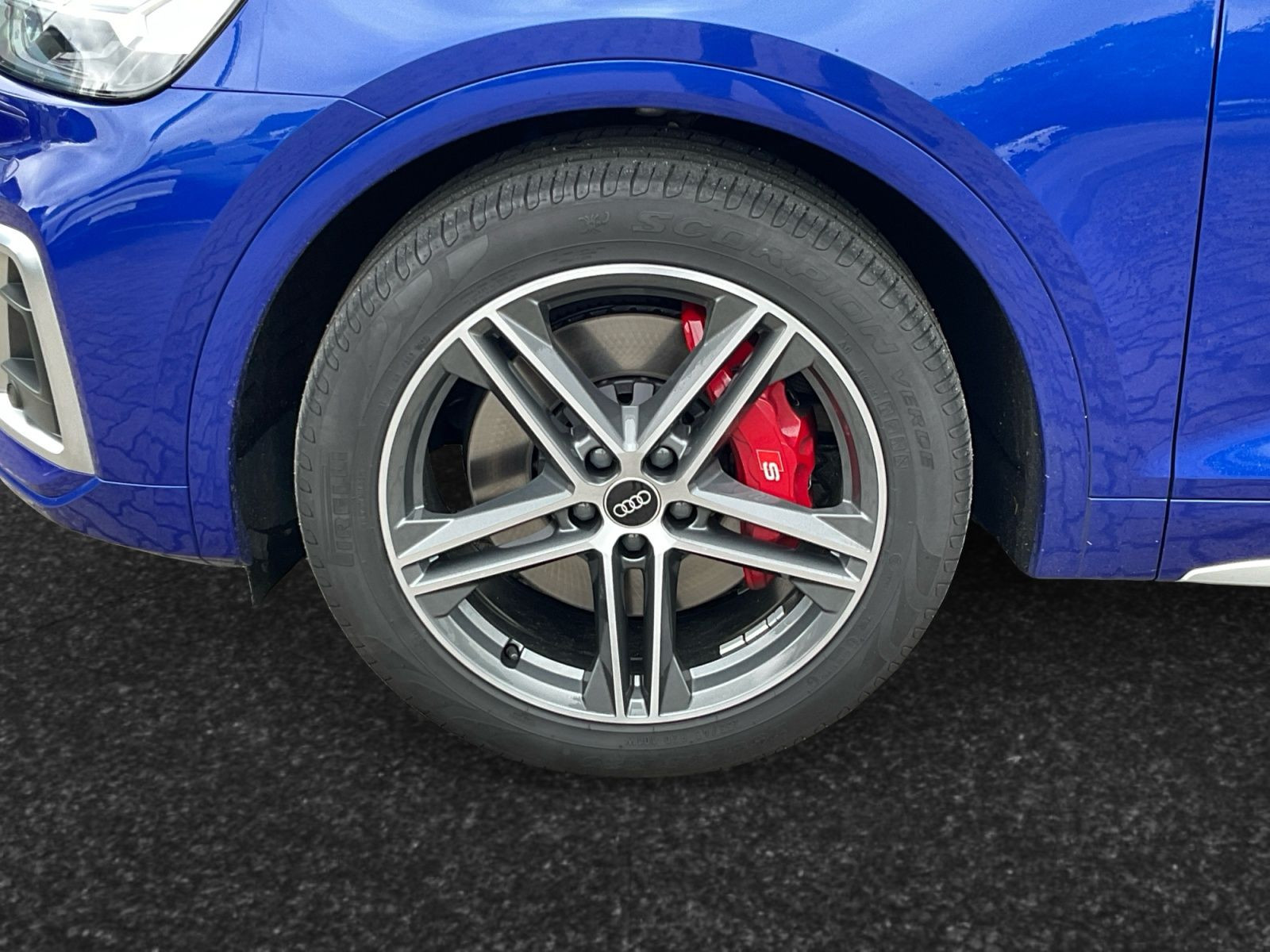 Audi - SQ5_15