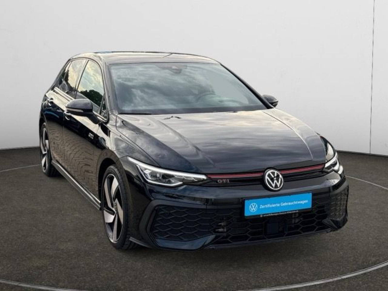 diagonal-frontansicht-aussen