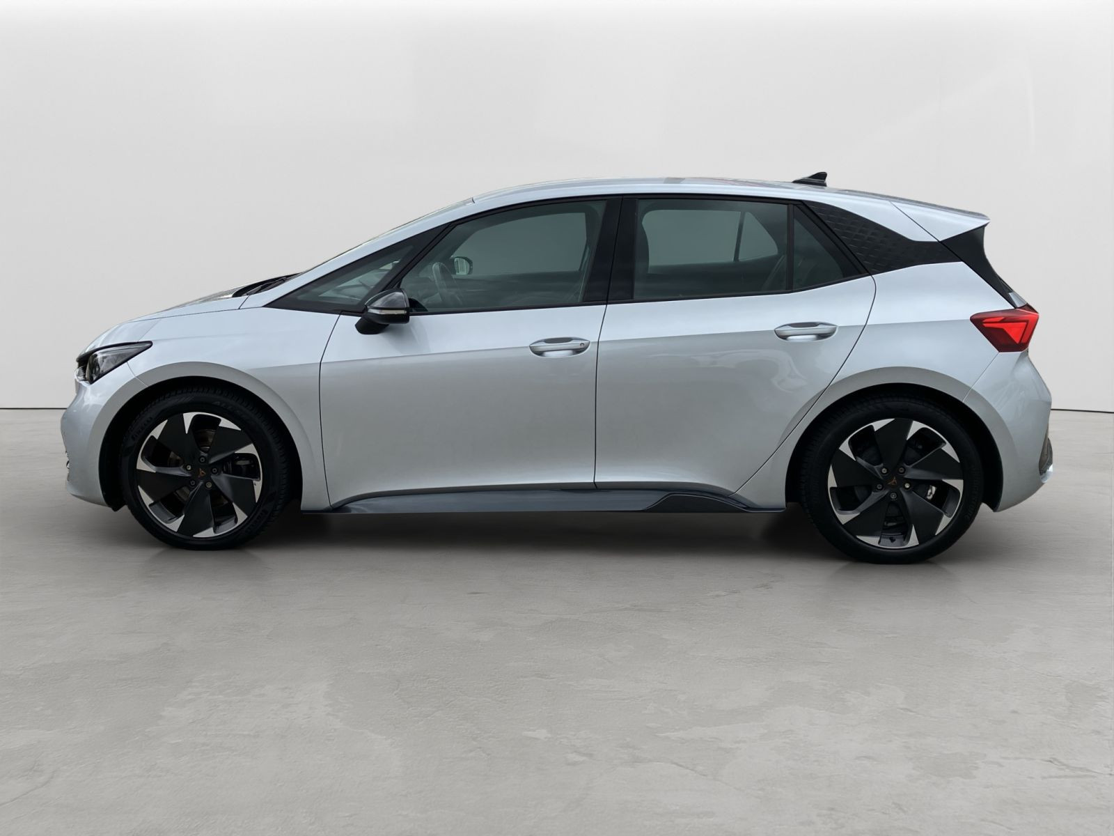 Cupra - Born_3