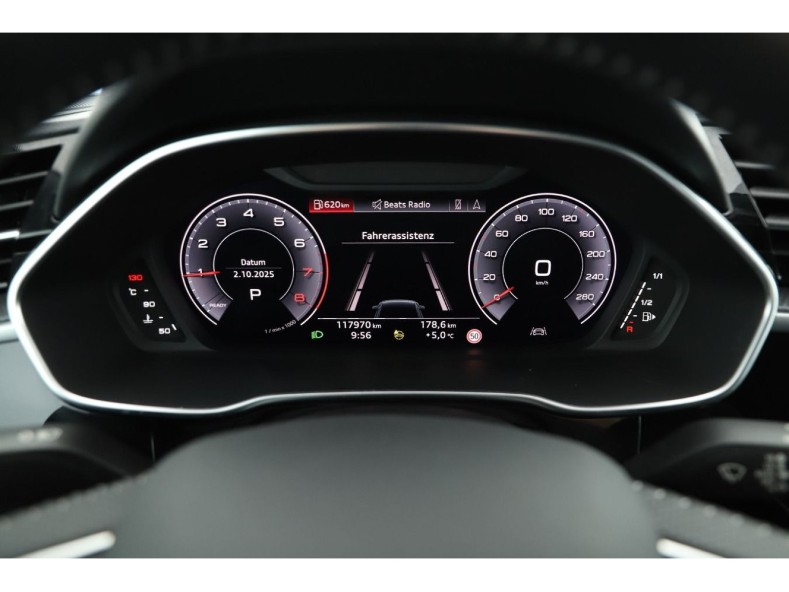 Audi - Q3_9