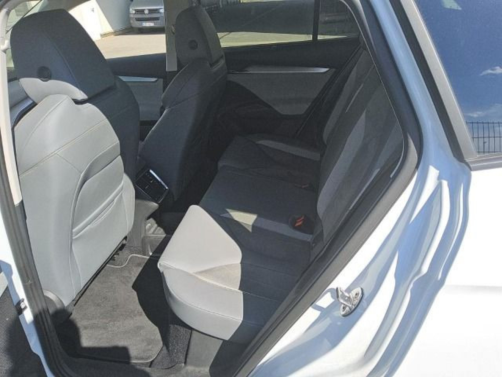 Škoda - Enyaq_7