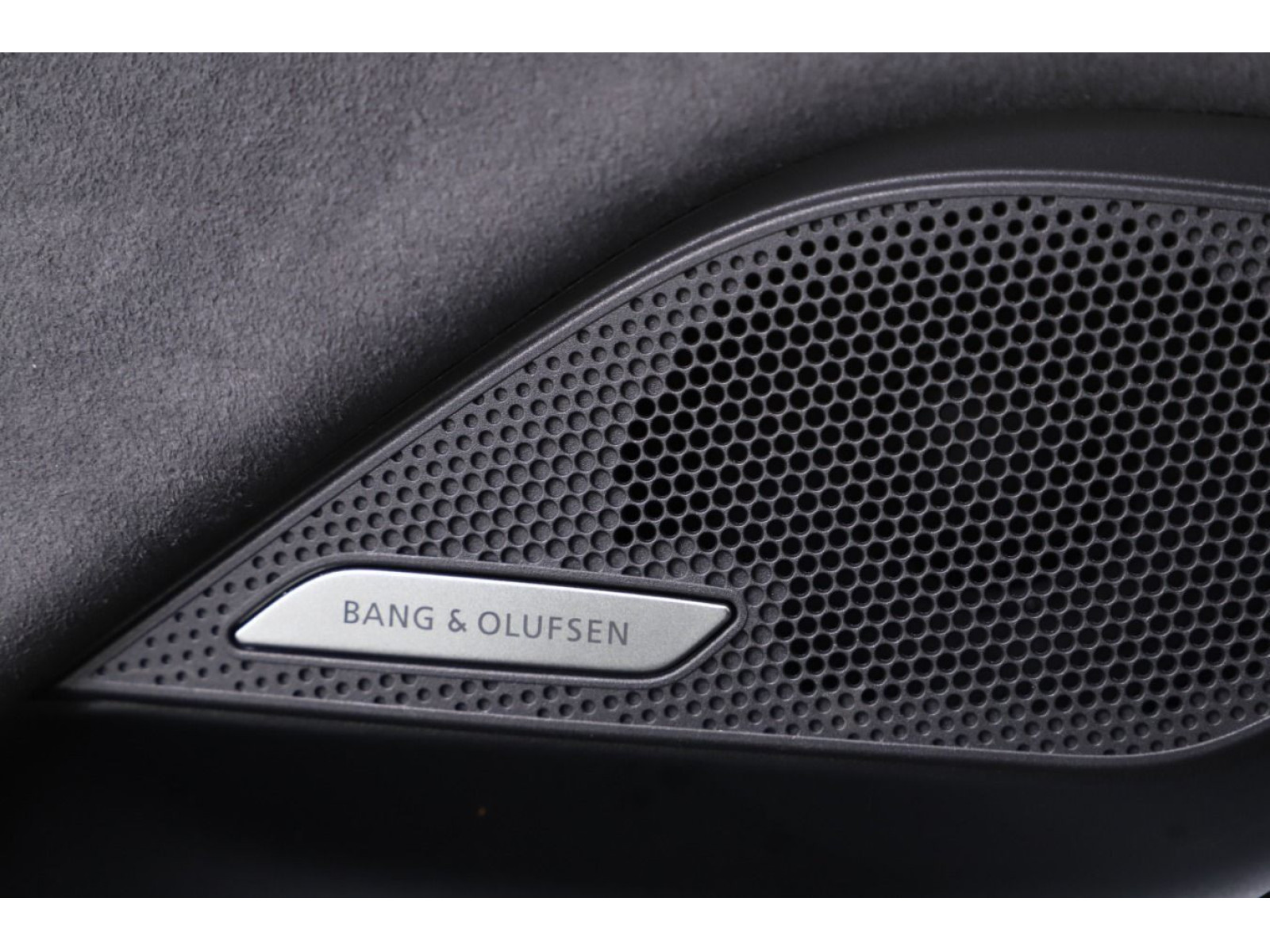 Audi - A6 Avant e-tron_10