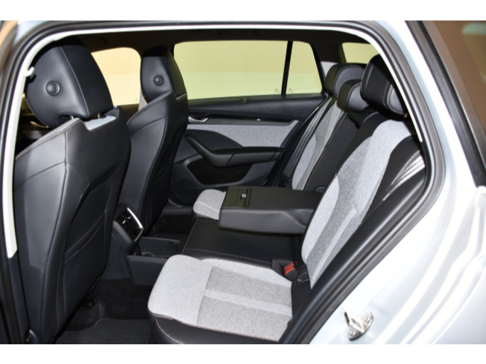 rueckbank-innen rueckbank-innen