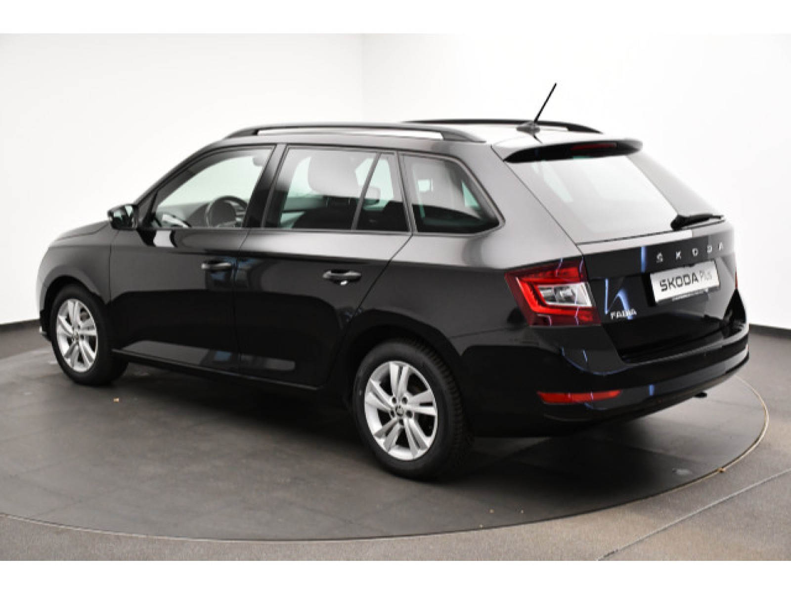 diagonalansicht-hinten-aussen