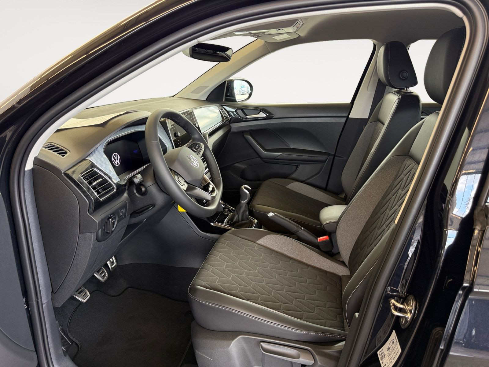 Volkswagen - T-Cross_10