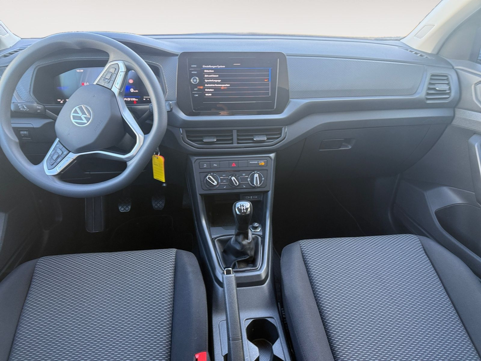 Volkswagen - T-Cross_13