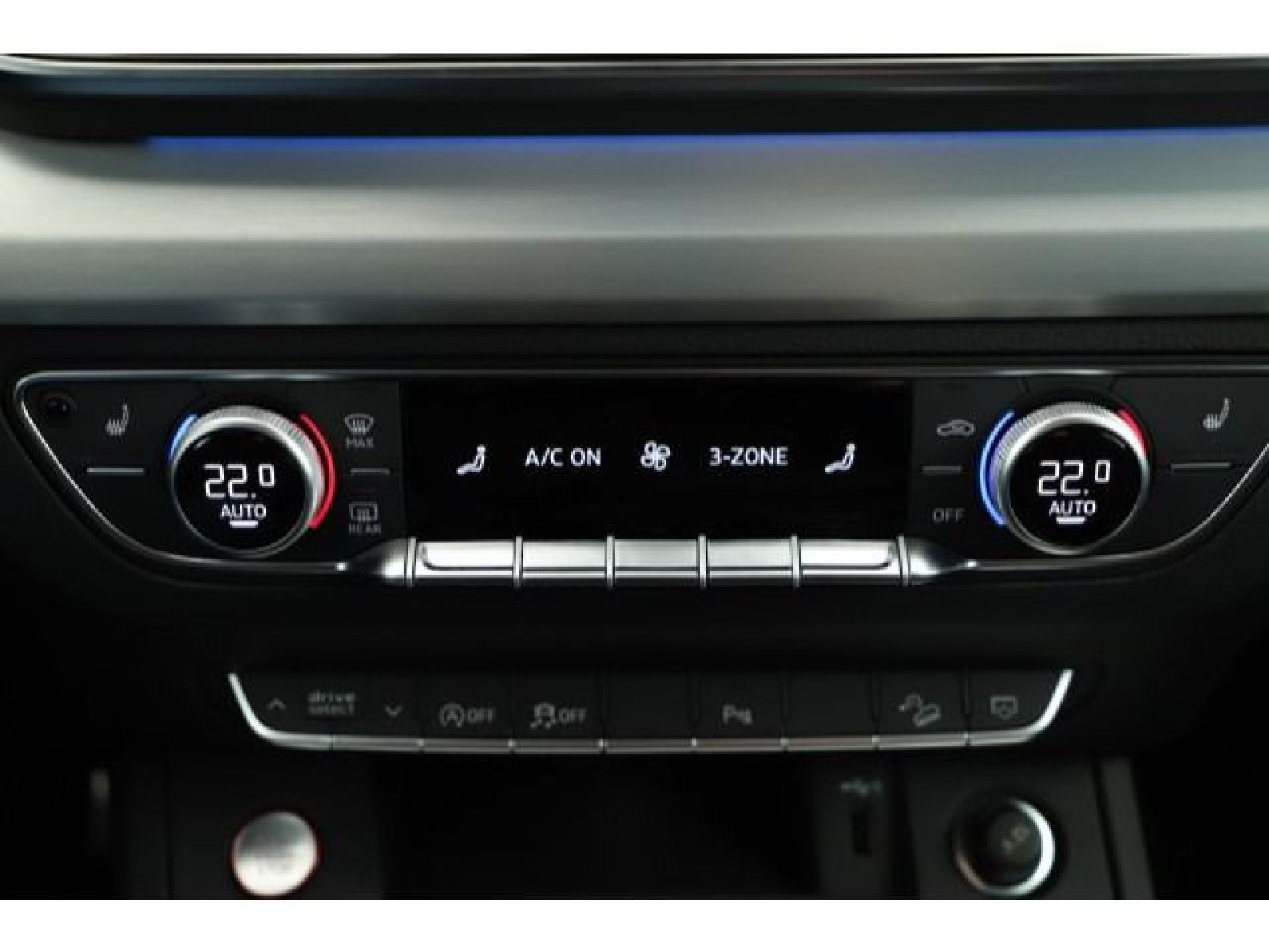 Audi - SQ5_6