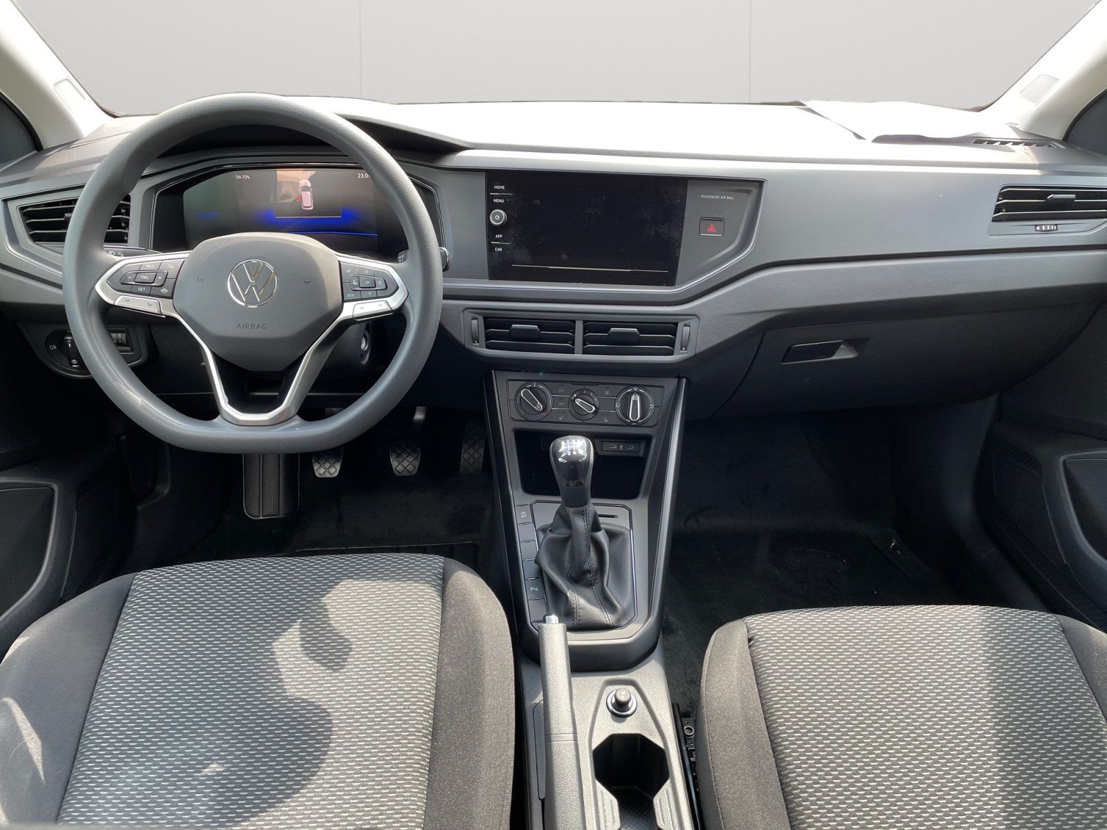 Volkswagen - Polo_11