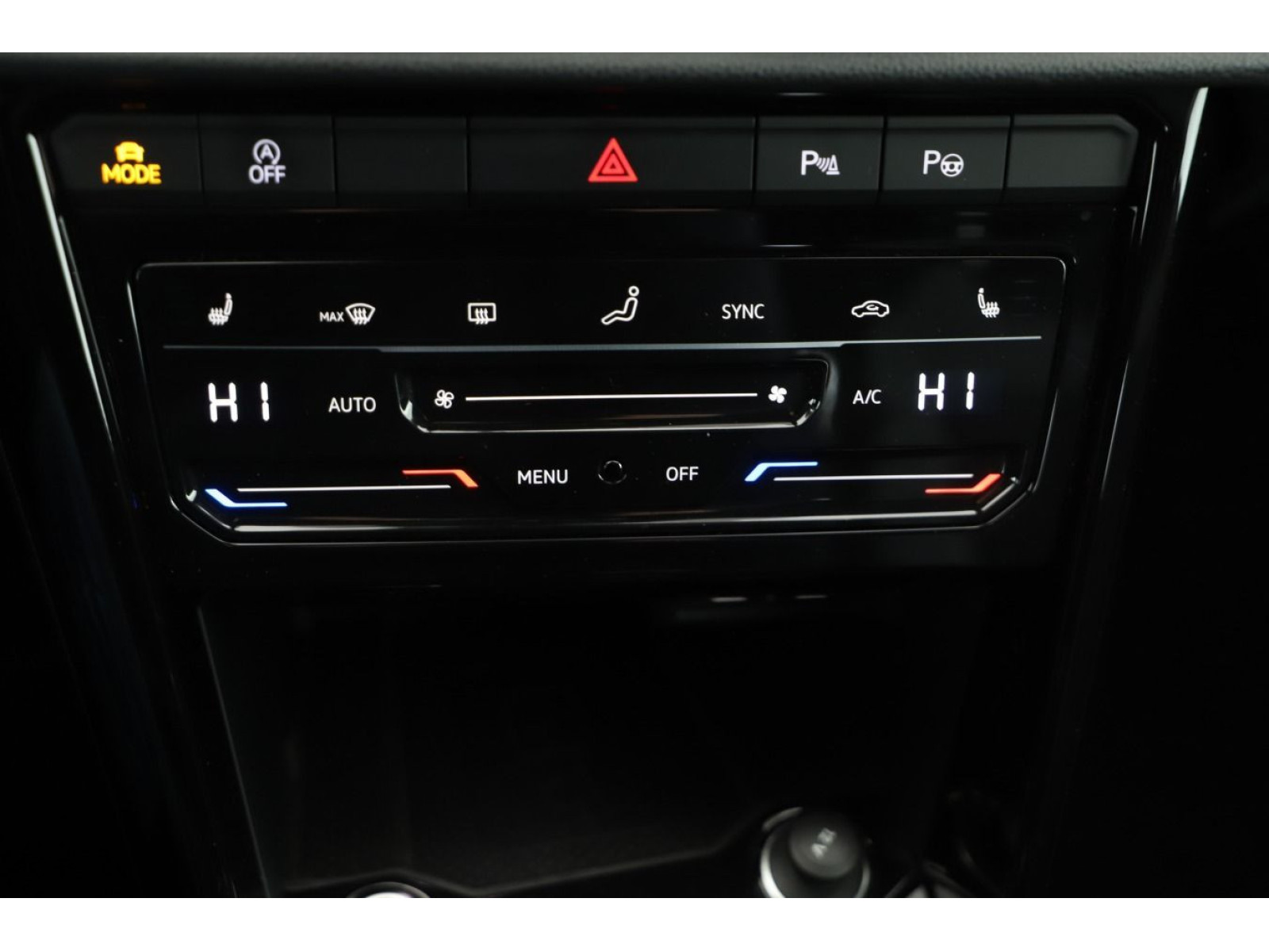 Volkswagen - T-Roc Cabriolet_13