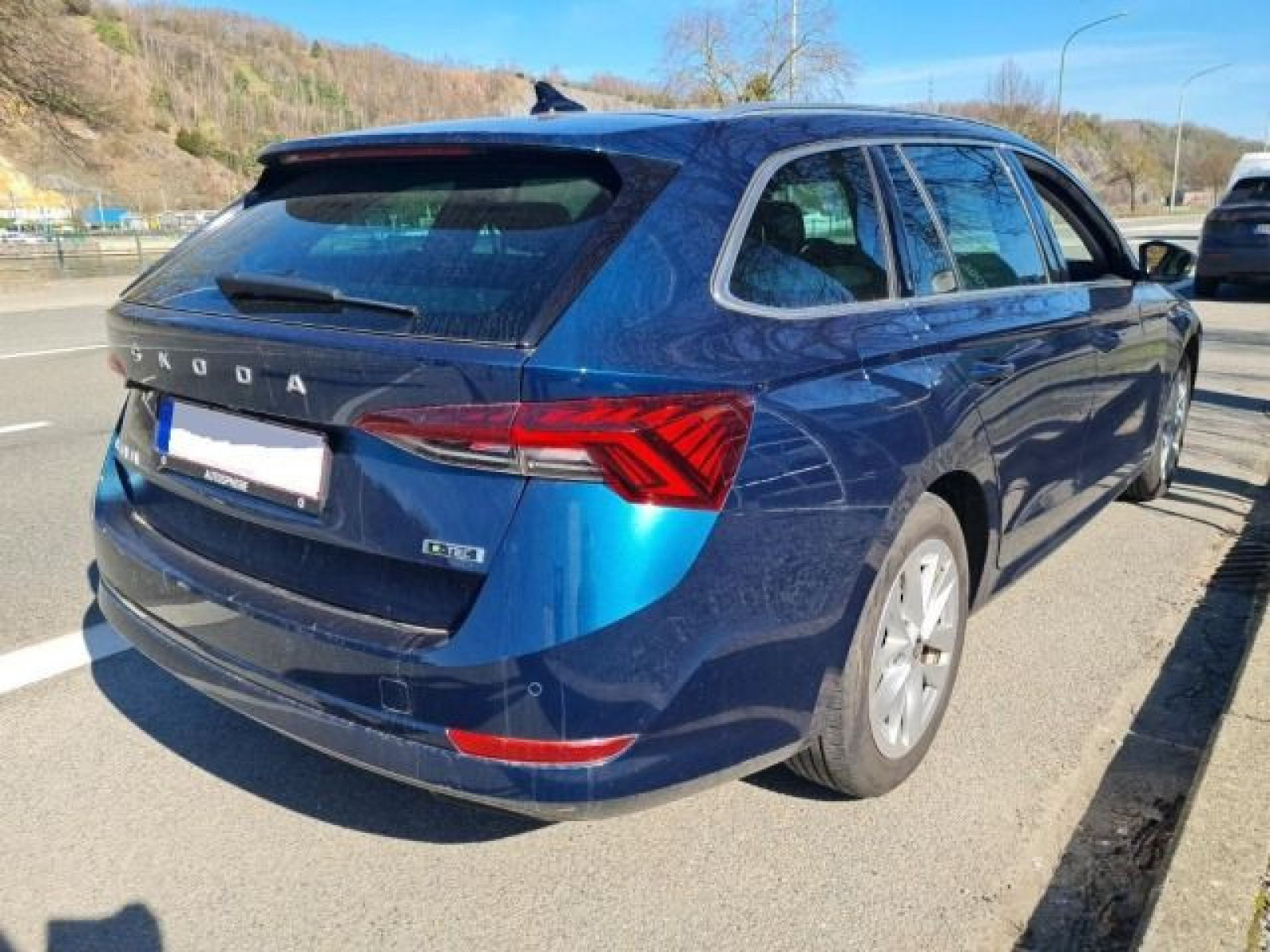 diagonalansicht-hinten-aussen